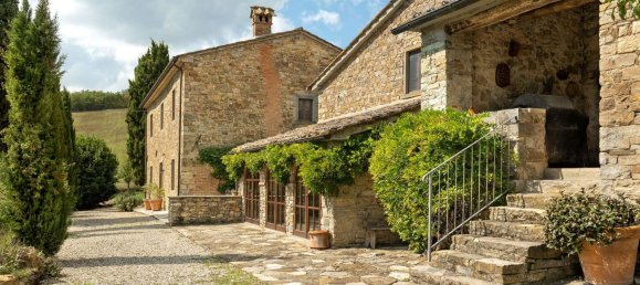 8 bedrooms House in Anghiari, Italy No. 163743 4