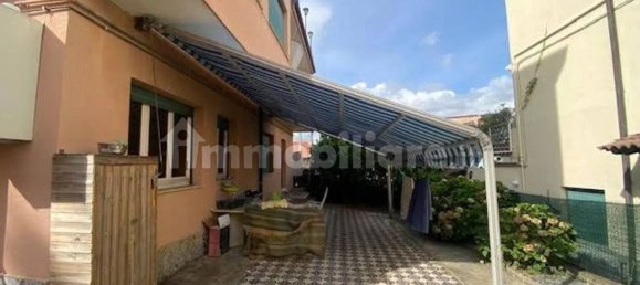 3 bedrooms Apartment in Albissola Marina, Italy No. 286414 3