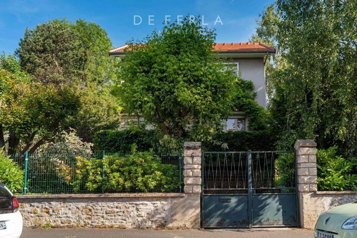 4 chambres Maison à Orly, France No. 294863