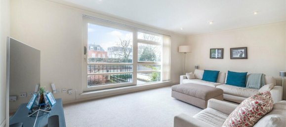 4 bedrooms House in London, United Kingdom No. 8917 10