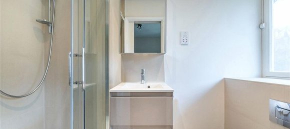 4 bedrooms House in London, United Kingdom No. 8917 12