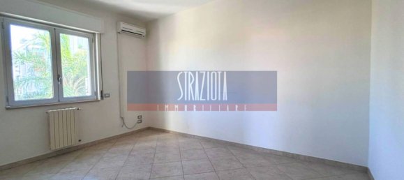 2 Schlafzimmer Wohnung in Modugno, Italy, Nr. 285081 9