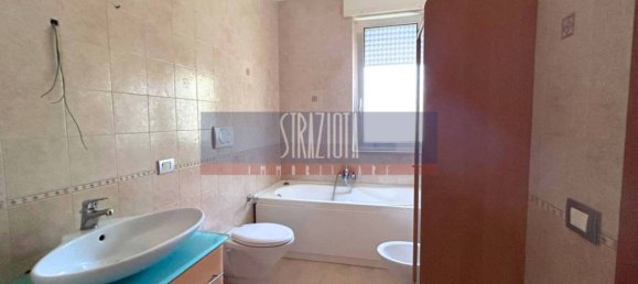 2 Schlafzimmer Wohnung in Modugno, Italy, Nr. 285081 8