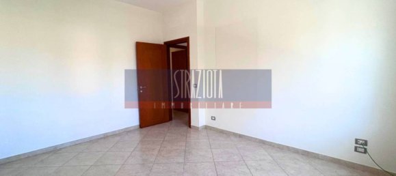 2 Schlafzimmer Wohnung in Modugno, Italy, Nr. 285081 10