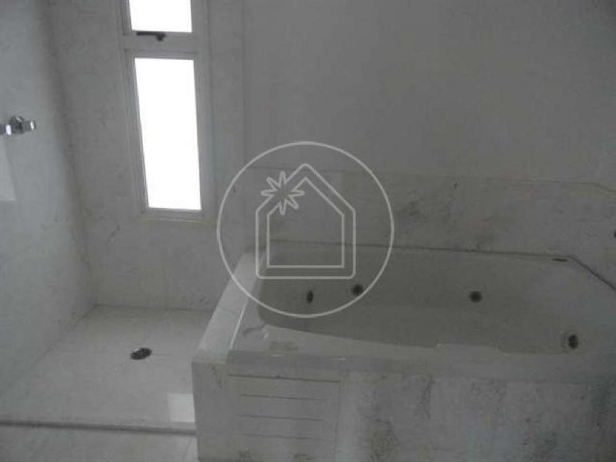 Apartamento de 3 dormitorios en Sao Paulo, Brazil No. 513604