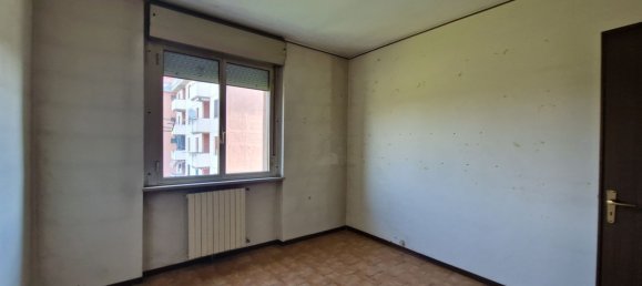 5 rooms Apartment in Casale Monferrato, Italy No. 276528 20