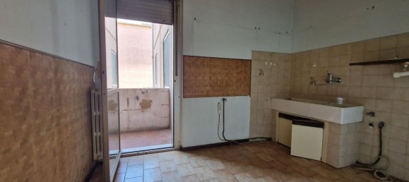 5 rooms Apartment in Casale Monferrato, Italy No. 276528 6