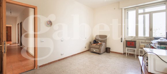 5 rooms Apartment in Cagliari, Italy No. 289048 24