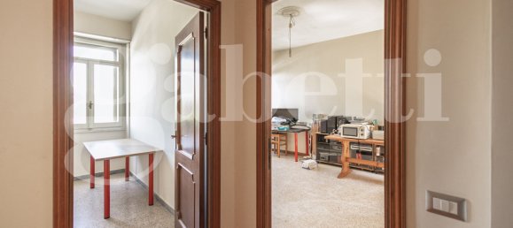 5 rooms Apartment in Cagliari, Italy No. 289048 21