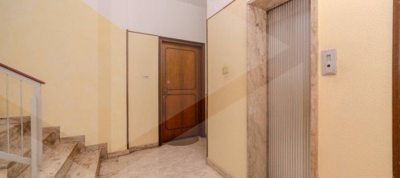 5 rooms Apartment in Bologna, Italy No. 29279 5