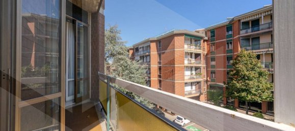 5 rooms Apartment in Bologna, Italy No. 29279 31