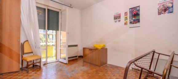 5 rooms Apartment in Bologna, Italy No. 29279 21