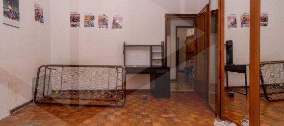 5 rooms Apartment in Bologna, Italy No. 29279 30