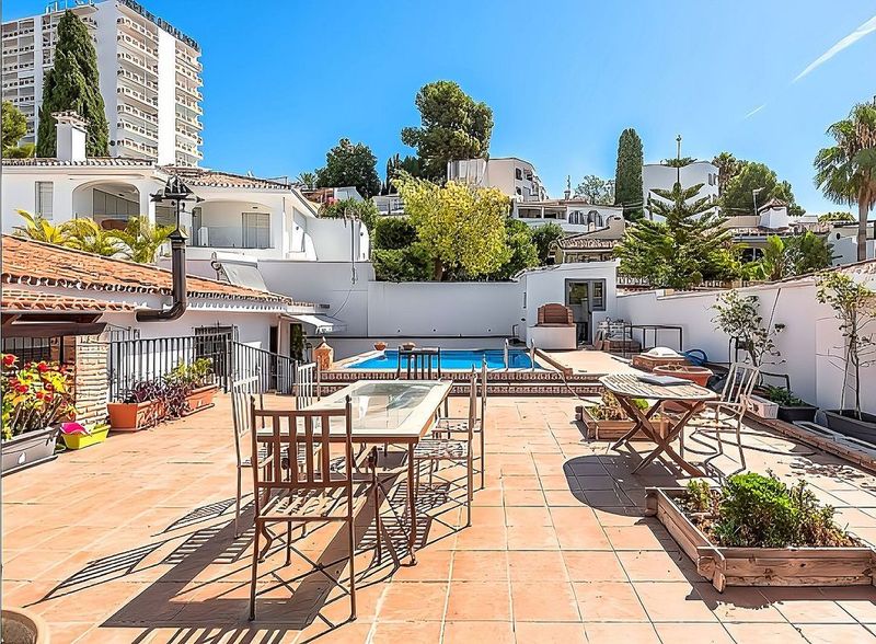 Villa de 3 dormitorios en Marbella, Spain No. 236938