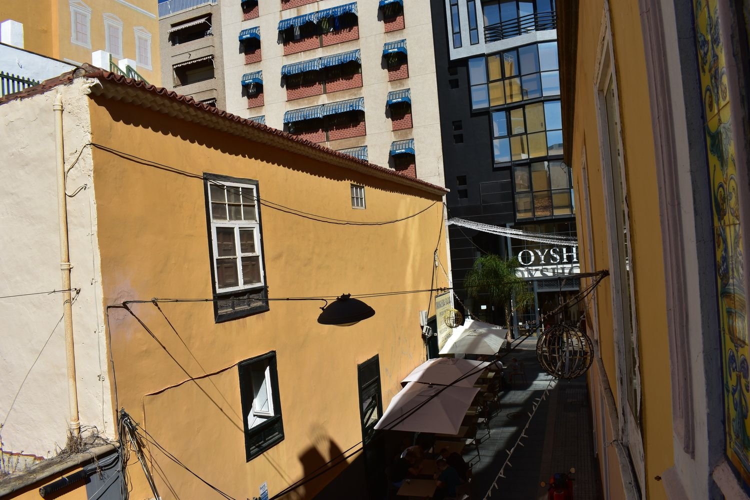 6 Schlafzimmer Gebäude in Santa Cruz de Tenerife, Spain, Nr. 188184