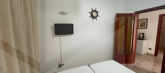 6-salle Appartement à Vico del Gargano, Italy No. 22401 9