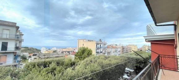 6-salle Appartement à Vico del Gargano, Italy No. 22401 22