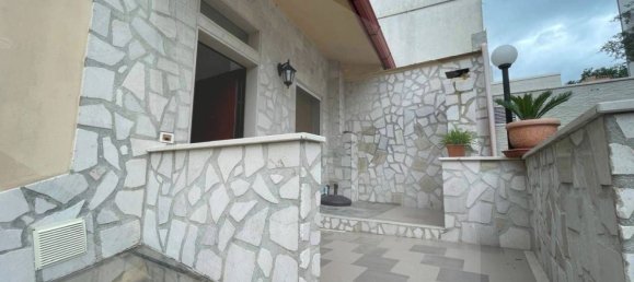 6-salle Appartement à Vico del Gargano, Italy No. 22401 26