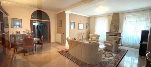 6-salle Appartement à Vico del Gargano, Italy No. 22401 3