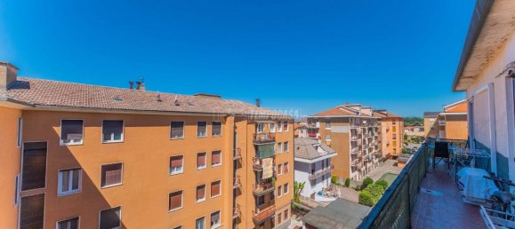 3غرفة شقة في Magenta, Italy رقم 2654 8