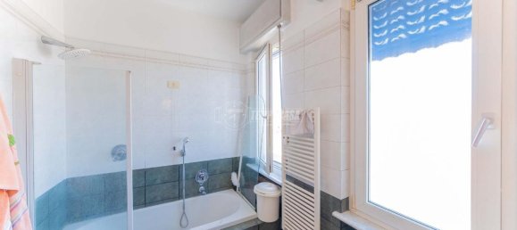 3غرفة شقة في Magenta, Italy رقم 2654 10