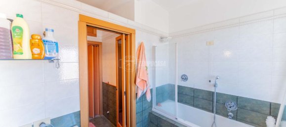 3غرفة شقة في Magenta, Italy رقم 2654 17