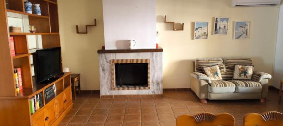 4 bedrooms Townhouse in Casares, Spain No. 39301 2