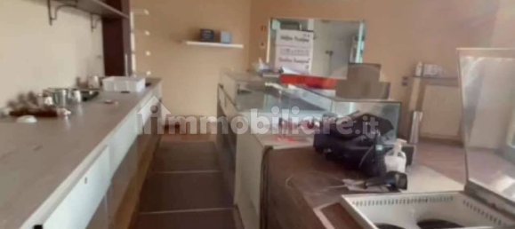 2غرفة عقار تجاري في Bergamo, Italy رقم 55741 5