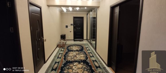 3 bedrooms Apartment in Baku, Azerbaijan No. 2213 35