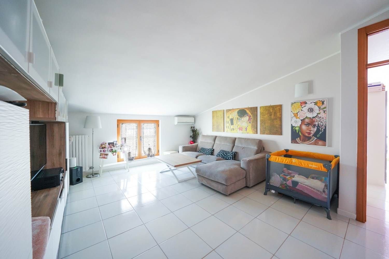 Квартира с 3 спальнями в Пало дель Колле, Италия № 398567