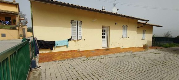 250m² Building in Montefalco, Italy No. 124778 2