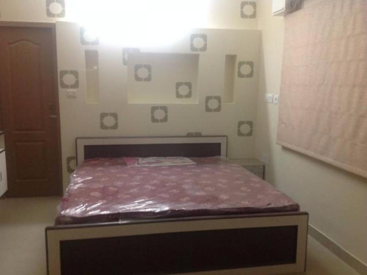 6 bedrooms House in Chennai, India No. 12278