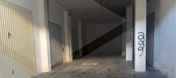 18m² Garage in Termoli, Italy No. 295596 3