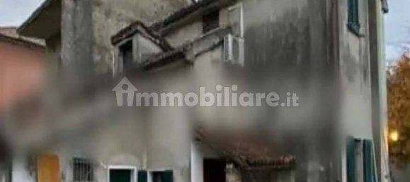 4 rooms House in Bondeno, Italy No. 25138 60