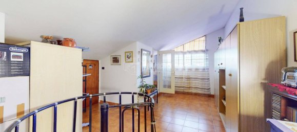 3 Schlafzimmer Wohnung in Trofarello, Italy, Nr. 170231 34