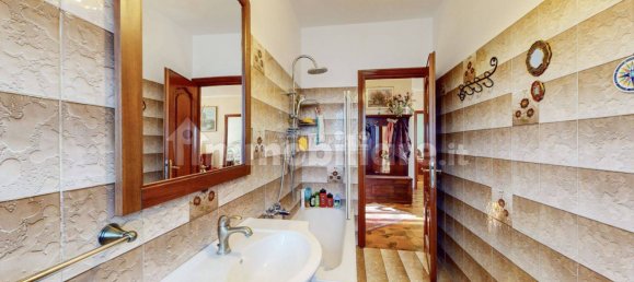 3 Schlafzimmer Wohnung in Trofarello, Italy, Nr. 170231 17