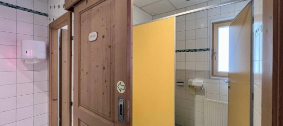 Propiedad comercial de 7 habitaciónes en Baden, Austria No. 223189 20