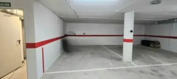 28m² Garage in Salamanca, Spain No. 142841 3