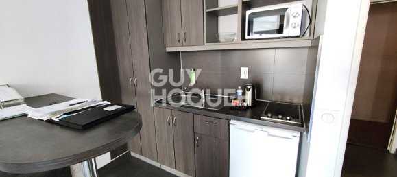 1 bedroom Apartment in Courbevoie, France No. 167625 5