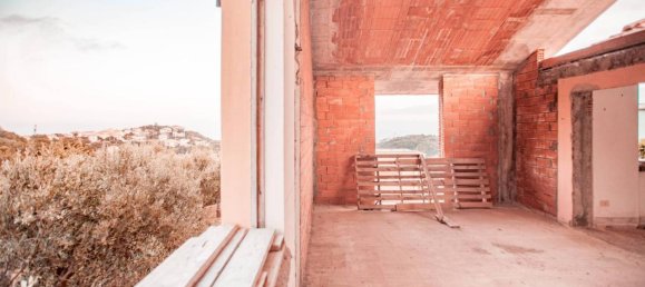 3 rooms Villa in Celle Ligure, Italy No. 19983 2