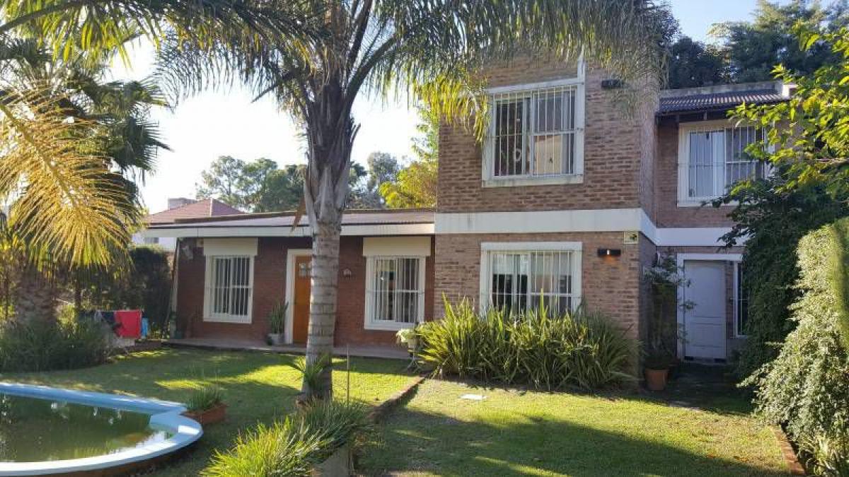 3 bedrooms House in Escobar, Argentina No. 53810