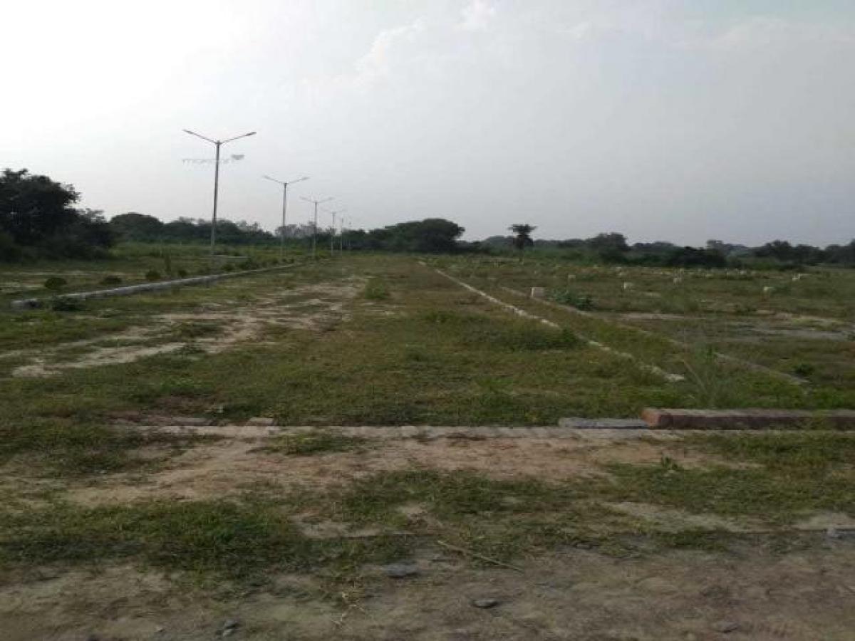 Земельный участок в Лакхнау, Индия № 31695