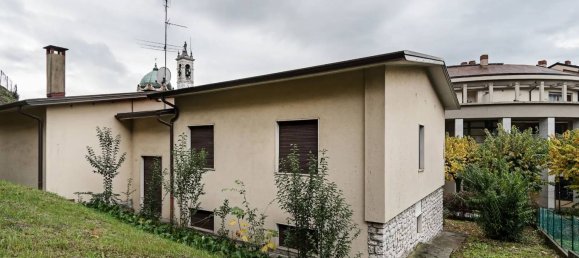 Studio in Trescore Balneario, Italy No. 210700 3