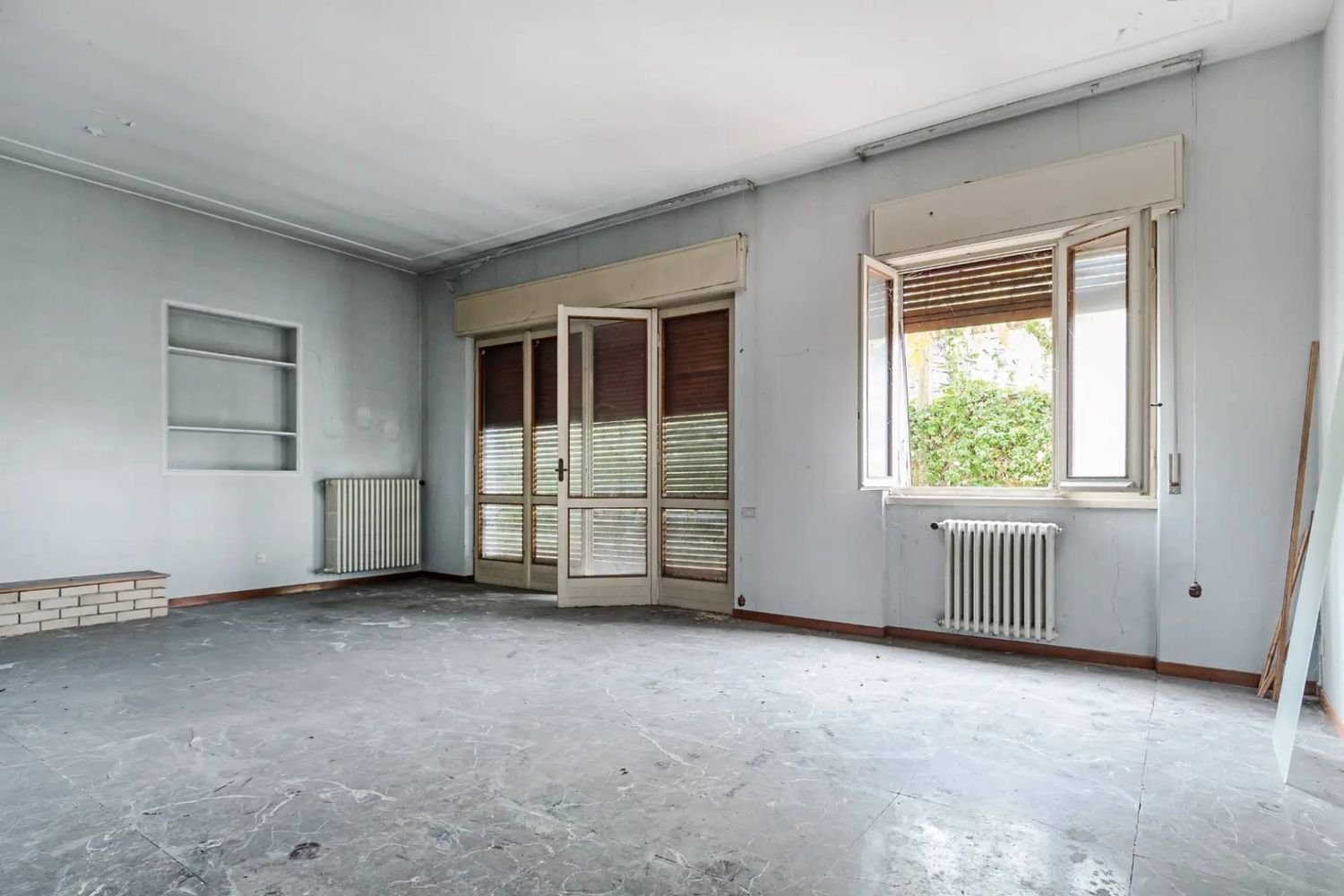 Studio in Trescore Balneario, Italy No. 210700