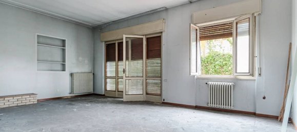 Studio in Trescore Balneario, Italy No. 210700 4
