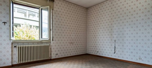 Studio in Trescore Balneario, Italy No. 210700 11