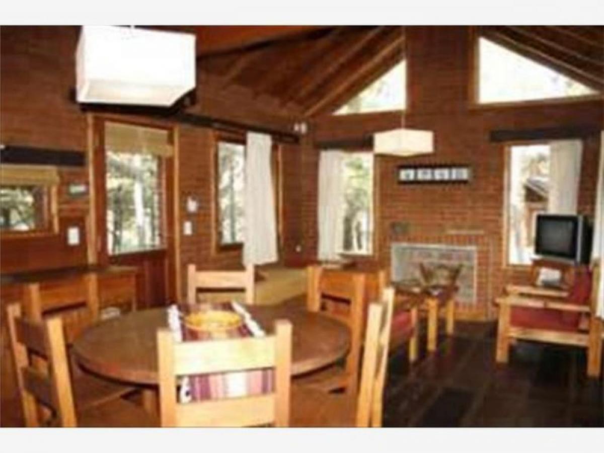 550m² Hotel in Mar del Plata, Argentina No. 104093