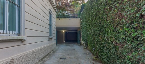 Квартира с 3 спальнями в Мальграте, Италия № 228521 15