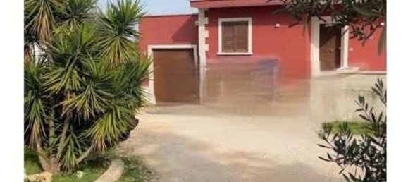 Вилла с 6 комнатами в Кастеллана Гротте, Италия № 268059 4