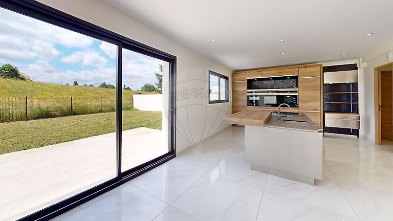 5 bedrooms House in Olivet, France No. 275509